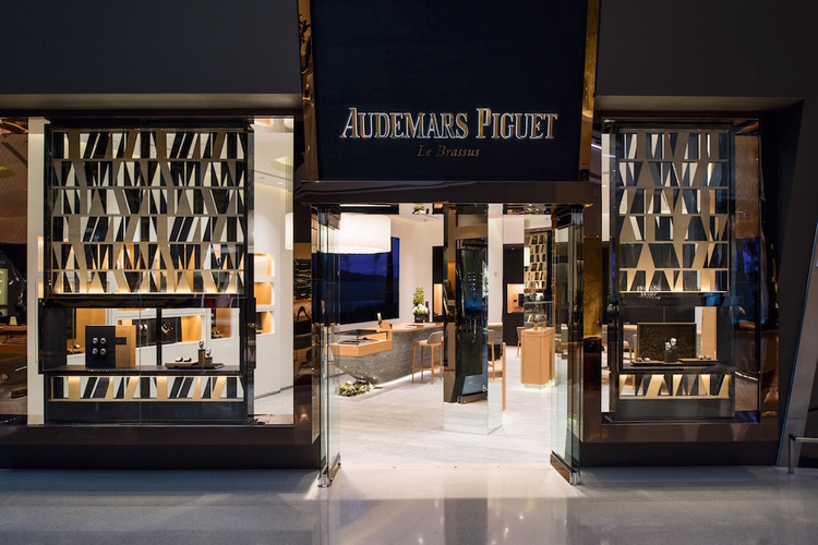 Visit Audemars Piguet Las Vegas: Exclusive Timepieces at The Shops at Crystals