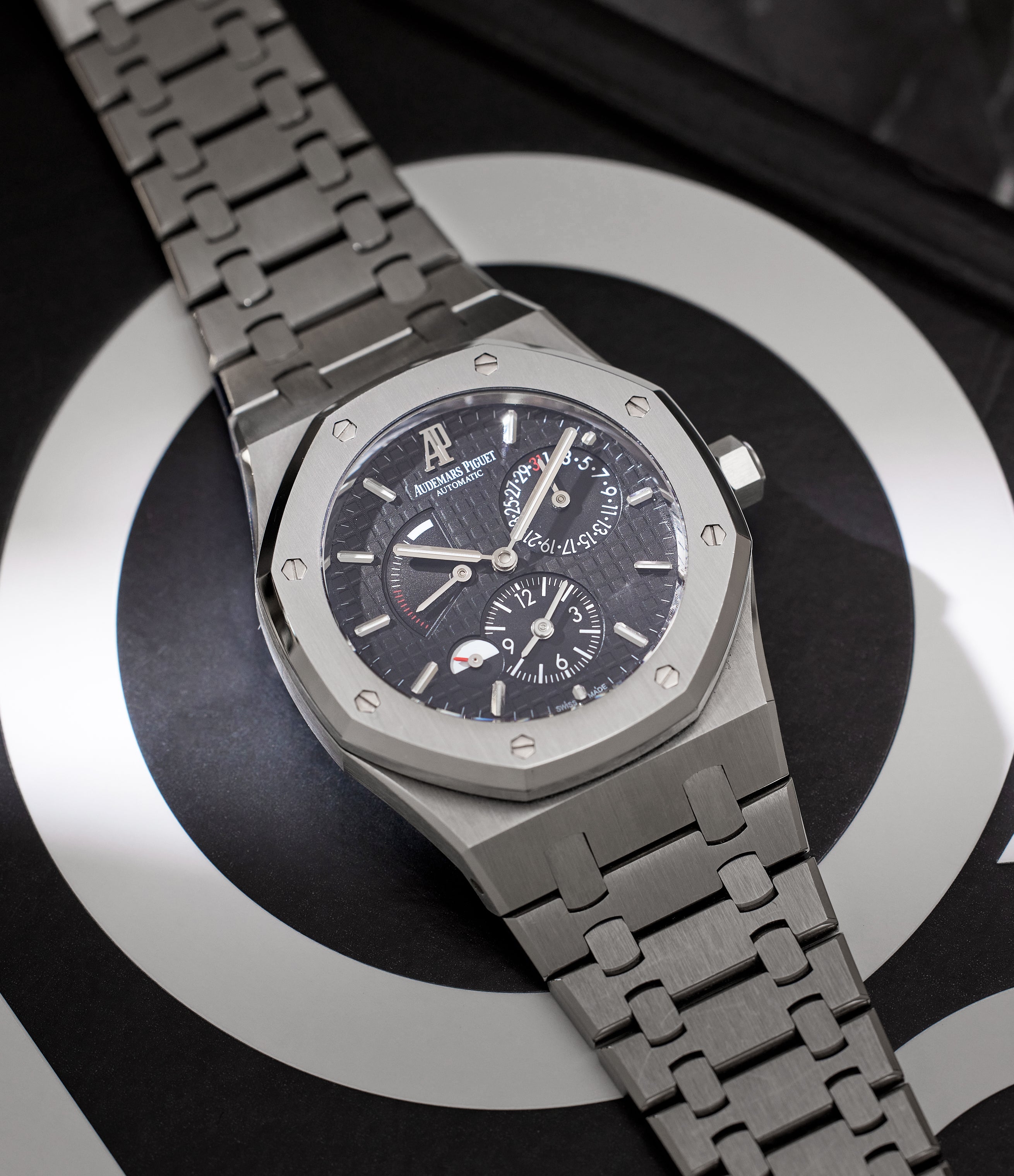 Audemars Piguet Royal Oak Dual Time: A Timeless Luxury Watch for Collectors