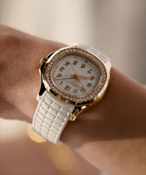 Discover the Elegant and Exclusive Ladies Patek Philippe Aquanaut Collection