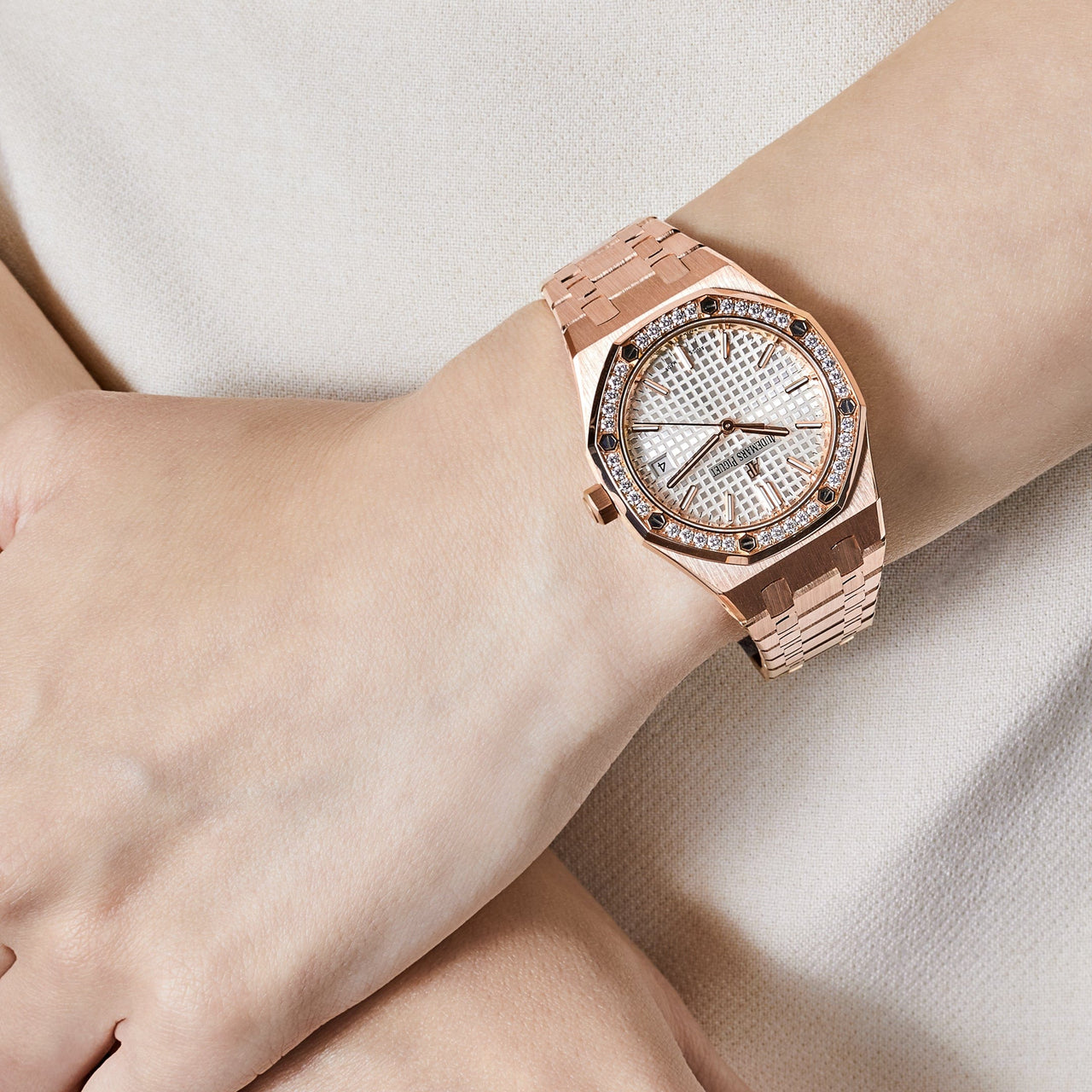 Shop Audemars Piguet Womens Watches – Exclusive, Handcrafted Luxury