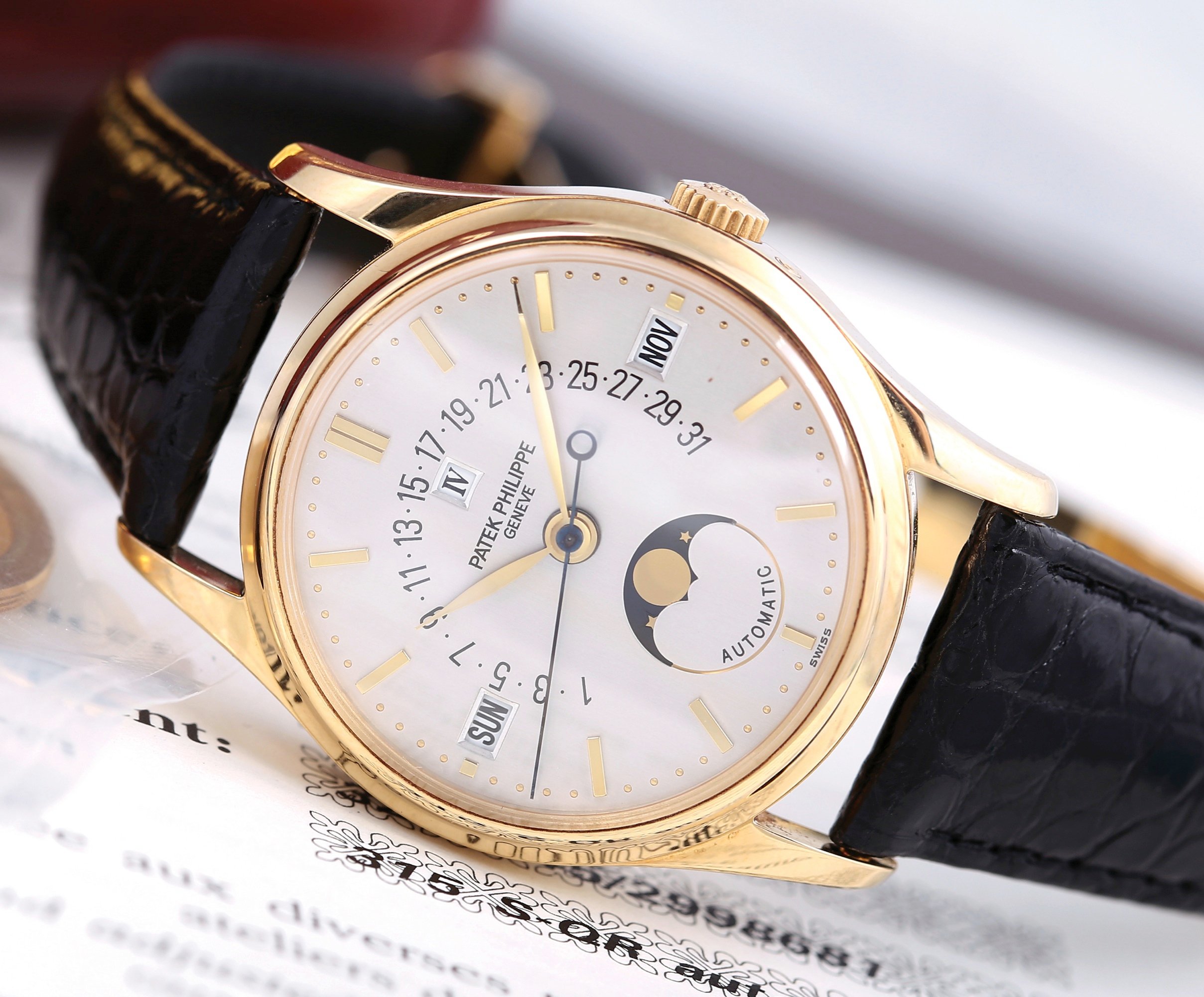 Patek Philippe 5050J: A Classic Timepiece with Automatic Caliber 315/136