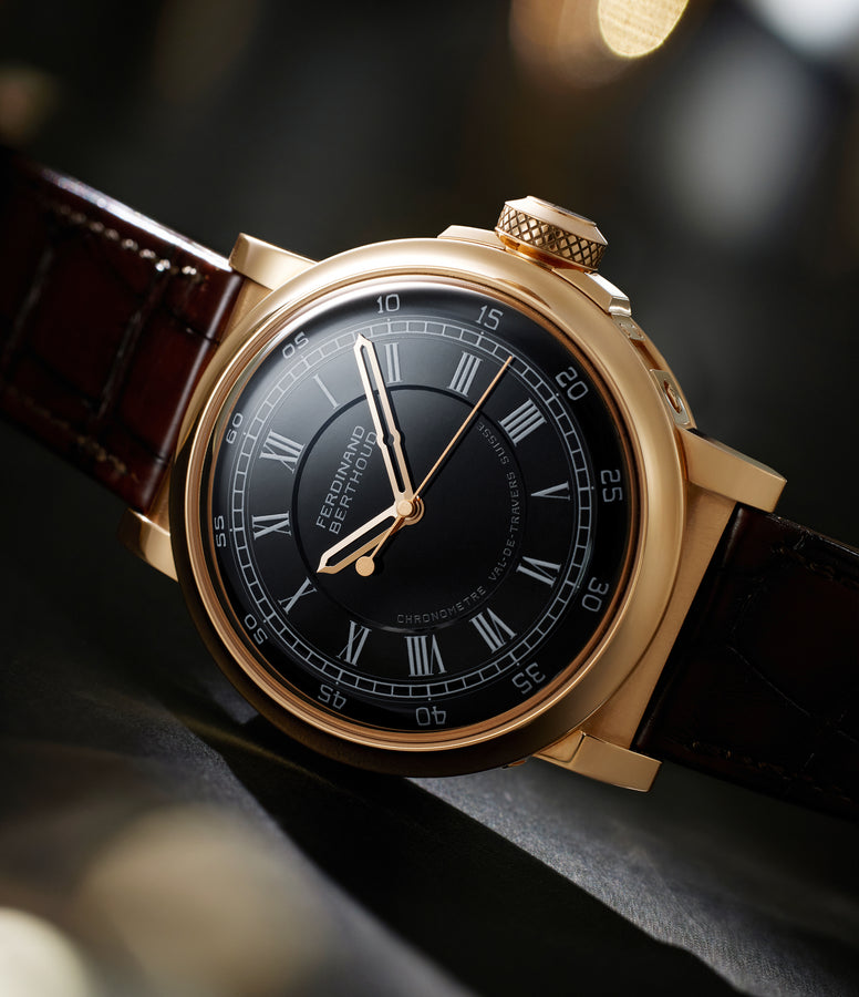 Patek Philippe 3940: Iconic Perpetual Calendar Wristwatch with Classic Design