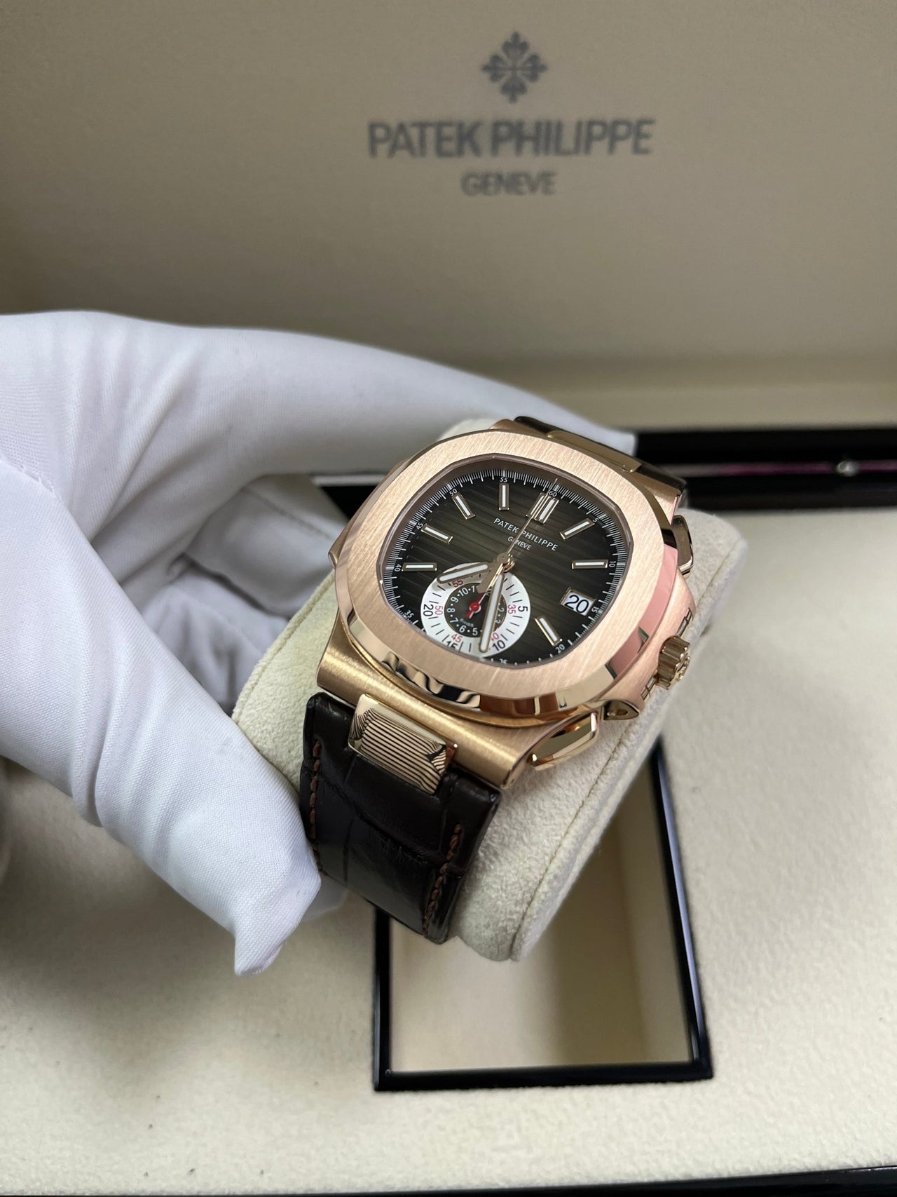 Buy Patek Philippe 5980R: Best Deals on Nautilus 5980 Rose Gold Watches