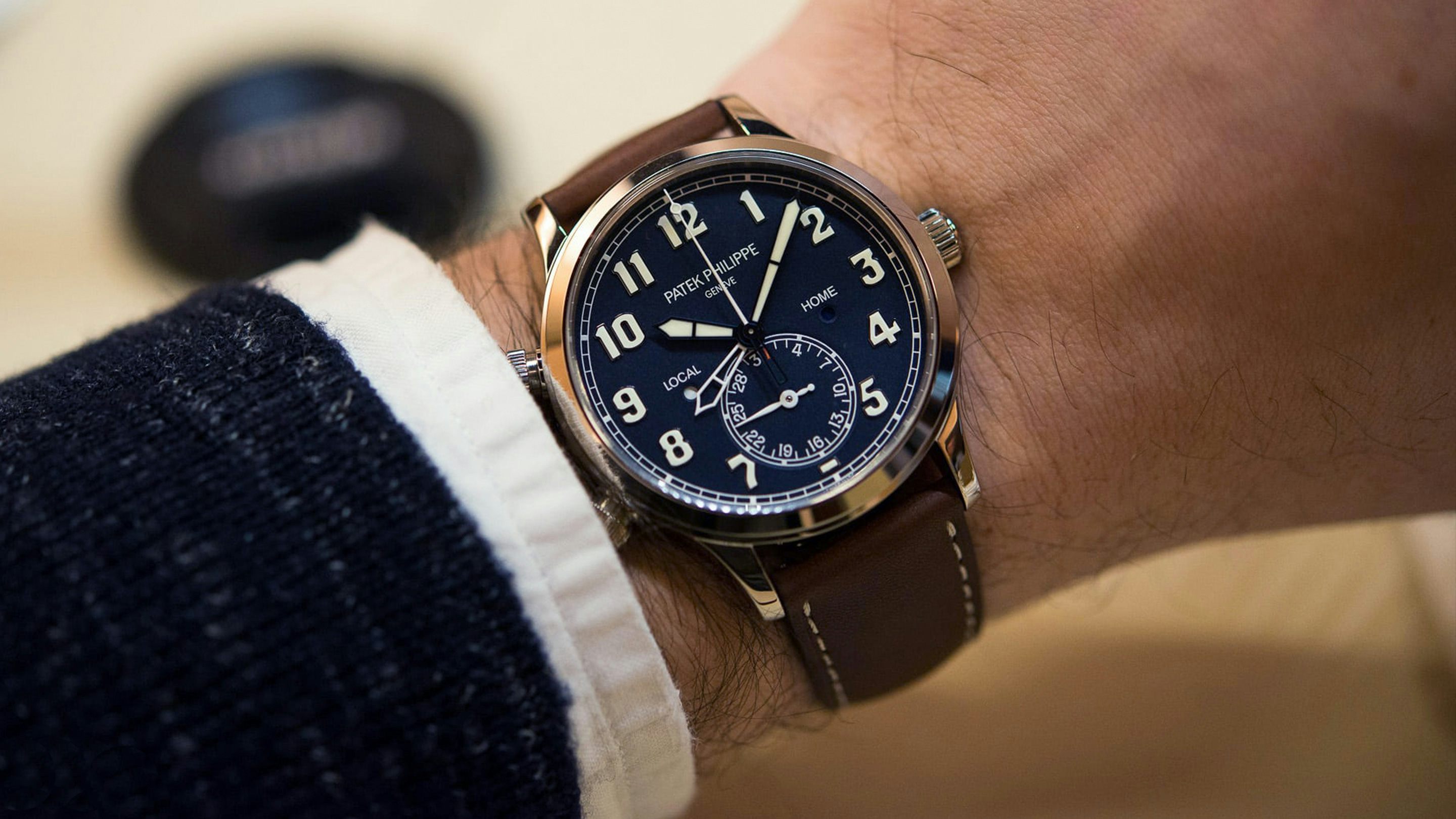 Patek Philippe 5524G Review: The Ultimate Pilots Timepiece