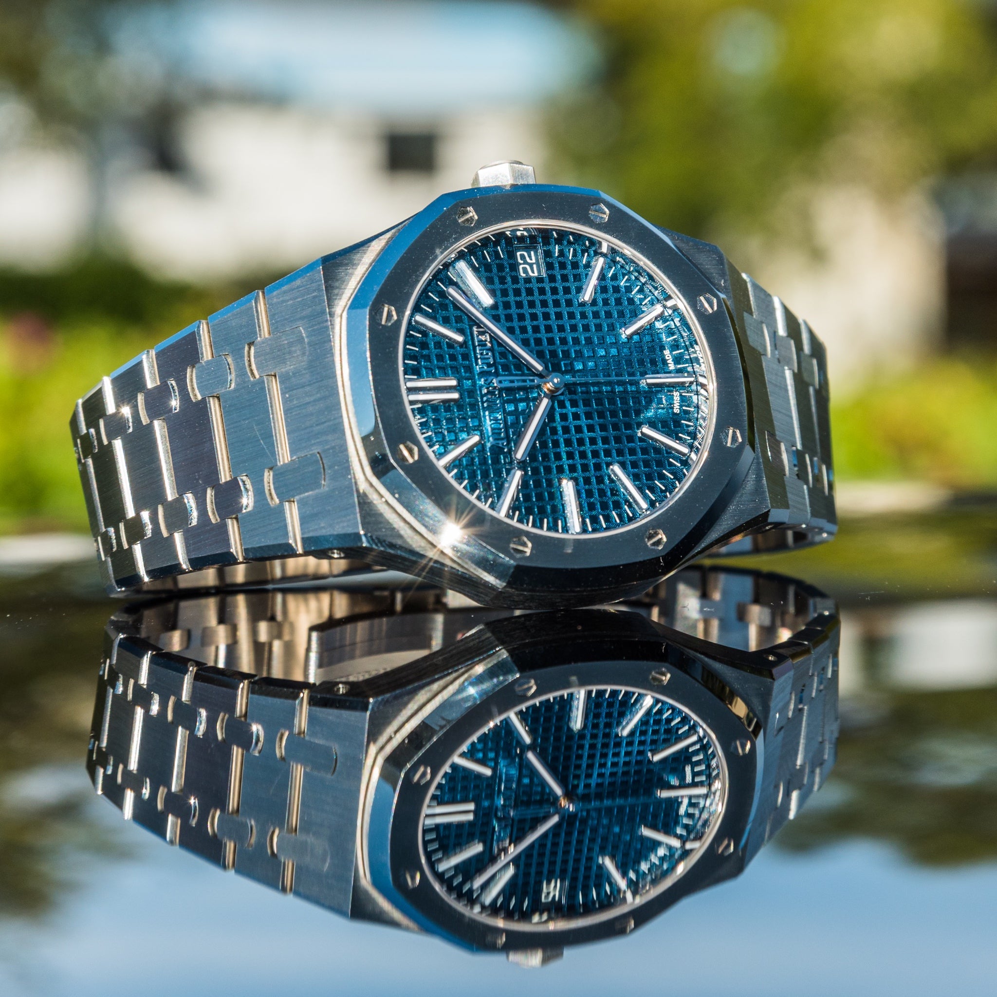 Audemars Piguet Blue Dial: A Look at the Royal Oaks Stunning Design