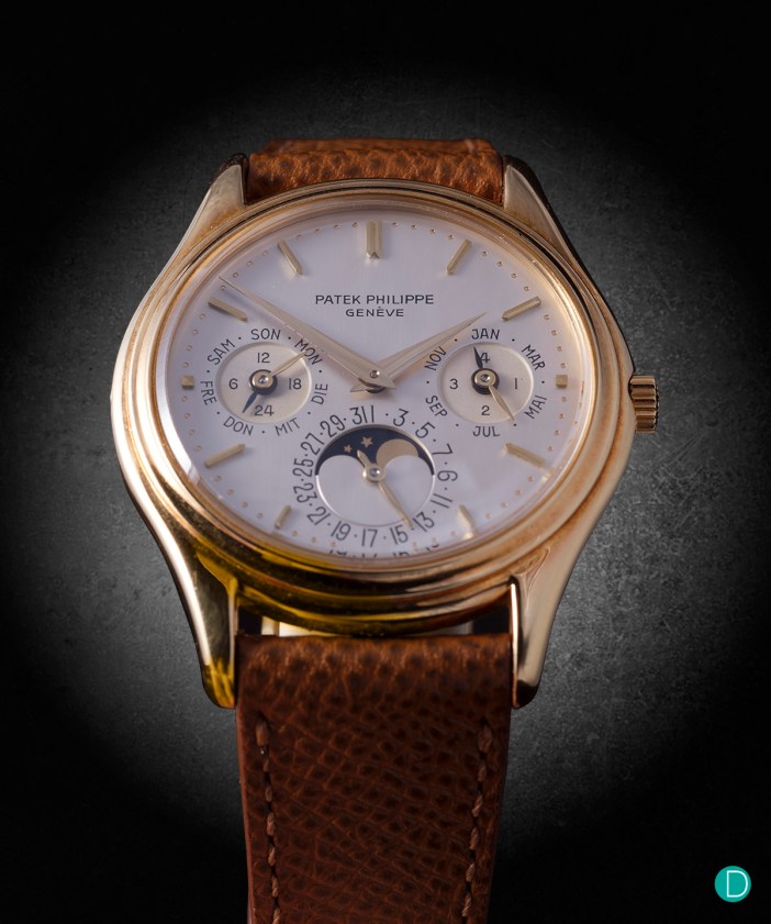 Patek Philippe 3940: Iconic Perpetual Calendar Wristwatch with Classic Design