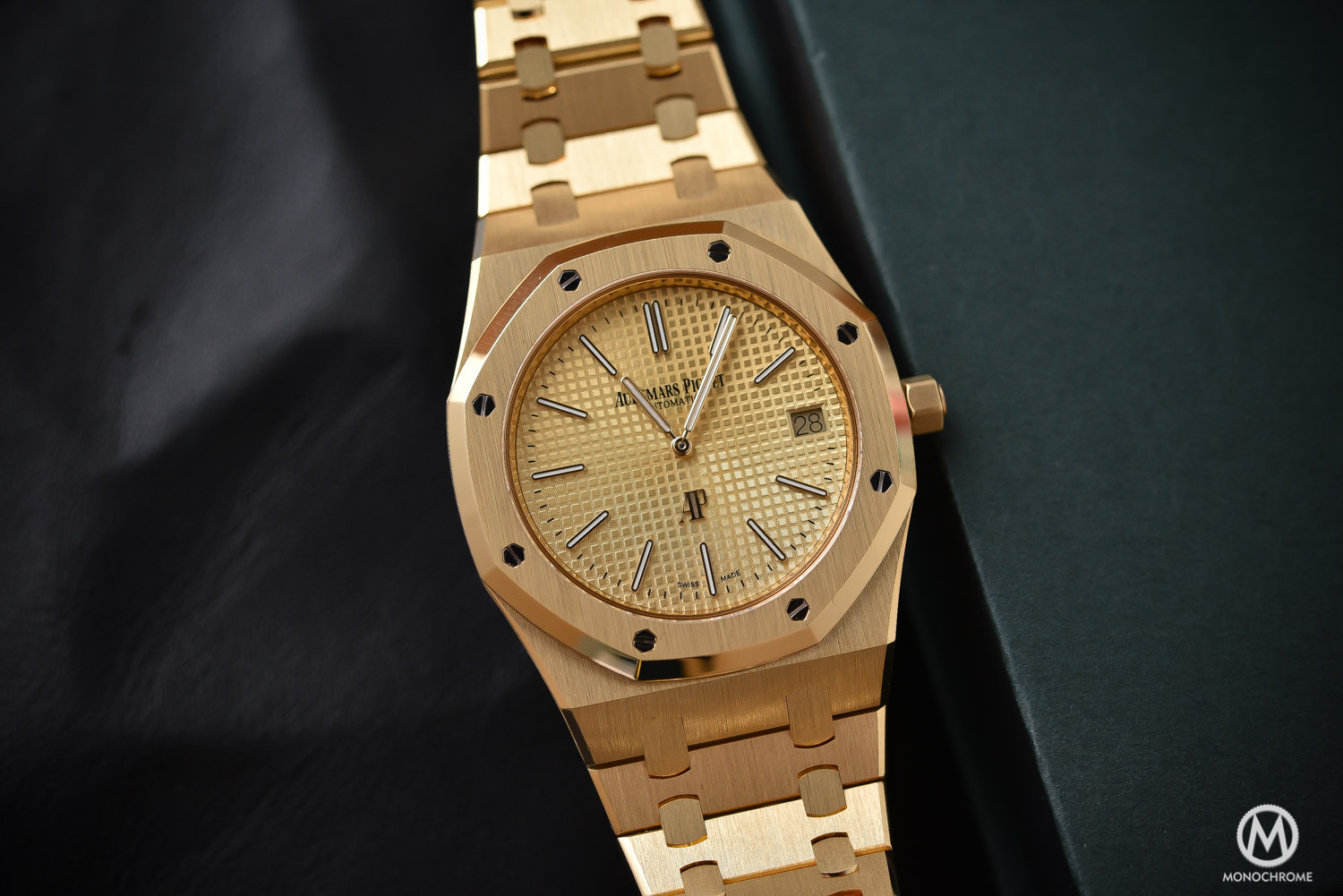 Audemars Piguet Gold Watch Pricing: Top Models and Their Value