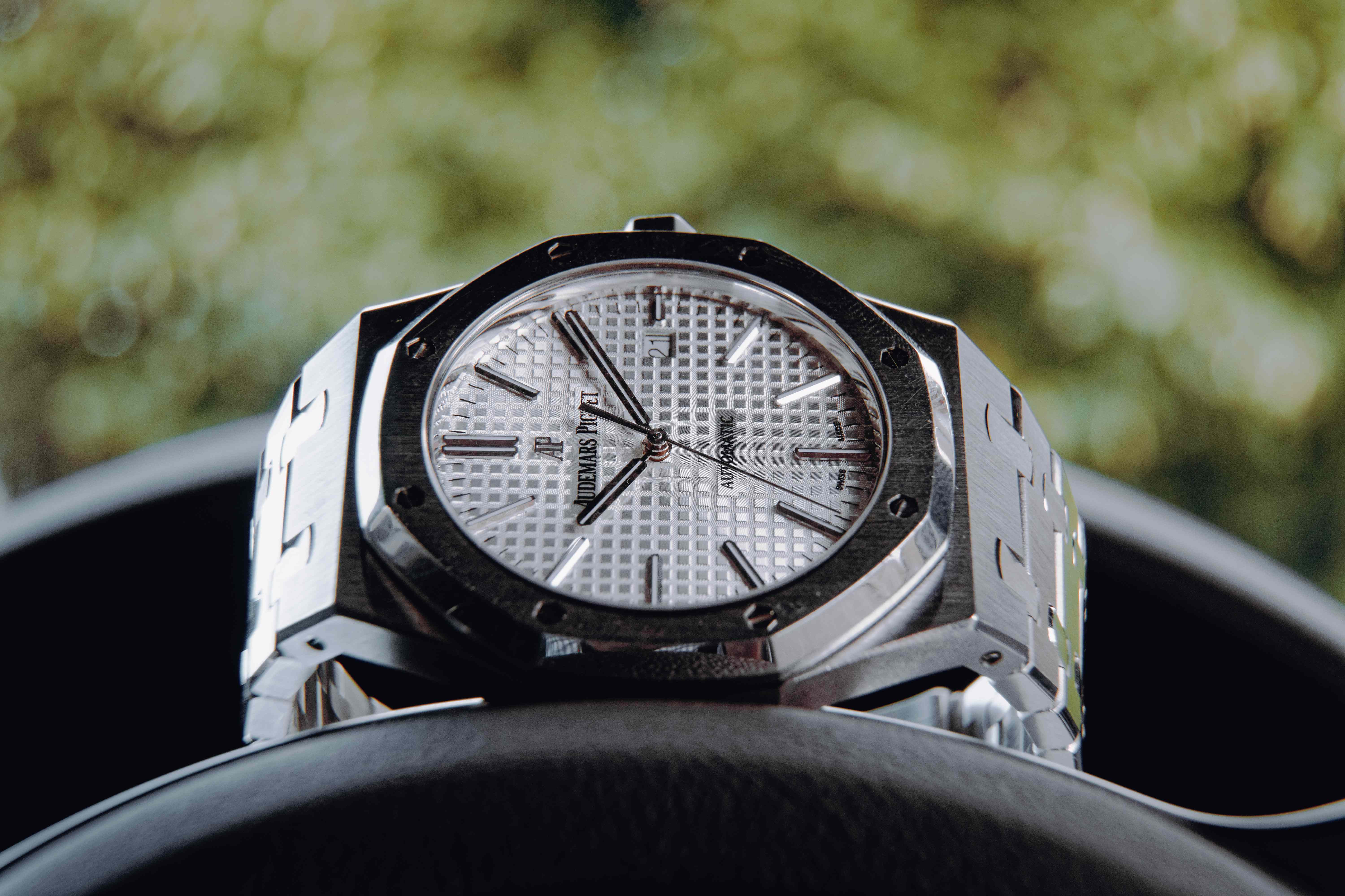 Audemars Piguet 15400ST Review: Why This Royal Oak is Worth the Investment