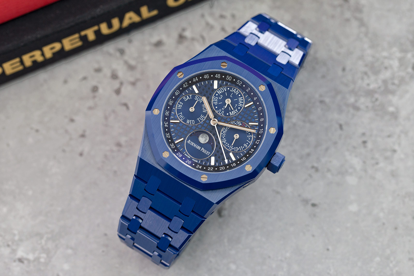 Audemars Piguet Blue Ceramic: A Modern Twist on the Iconic Royal Oak